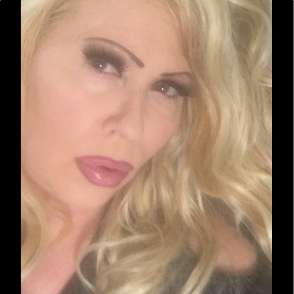 Meet your Posher, Jill - Picture 1 of 14